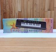 Piano en caja -HM60001